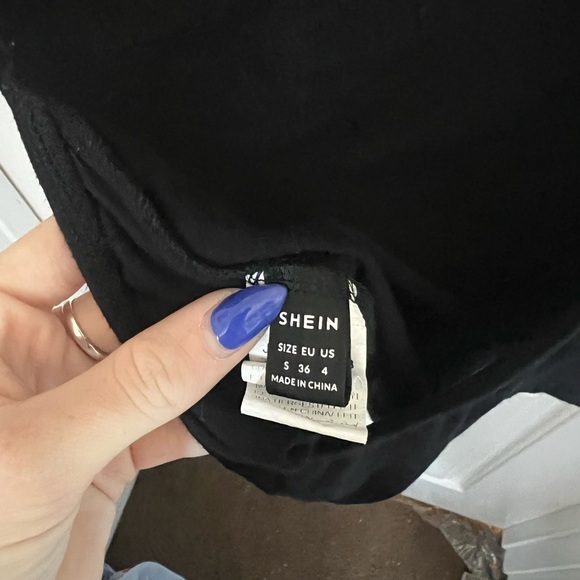 Backless top - Picture 3 of 3